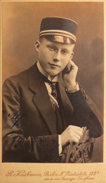 Datei:Alfons Bühl-CDV 1920.jpg